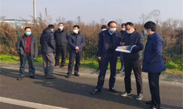 区委副书记、代区长王忠诚调研新繁国际智能家居产业新城项目、成彭路改扩建工程 开复工工作